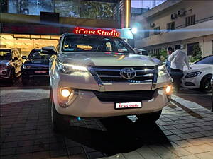 Second Hand Toyota Fortuner 2.8 4x2 AT [2016-2020] in Bangalore