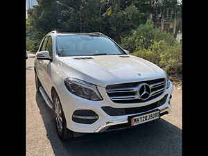 Second Hand मर्सिडीज़ बेंज़ GLE 250  डी in मुंबई