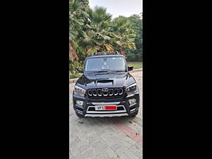 Second Hand Mahindra Scorpio S11 MT 7S in Lucknow