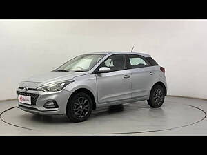 Second Hand Hyundai Elite i20 Sportz 1.2 in Ahmedabad