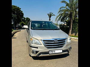 Second Hand Toyota Innova 2.5 VX 7 STR BS-III in Ludhiana