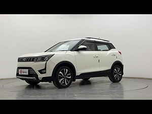 Second Hand महिंद्रा xuv300 w8 (o) 1.5 डीज़ल एएमटी in हैदराबाद