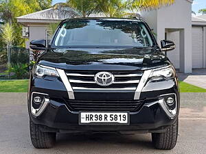 Second Hand Toyota Fortuner 2.8 4x2 AT [2016-2020] in Delhi