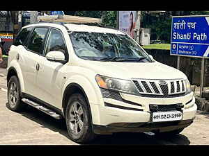 Second Hand महिंद्रा XUV500 w8 in मुंबई