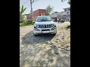 Second Hand Mahindra XUV500 W6 in Rudrapur