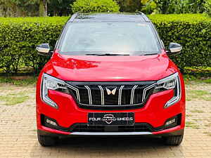 Second Hand மஹிந்திரா  xuv700 ax 5 டீசல் எம்டீ 5 சீட்டர் [2021] in பெங்களூர்