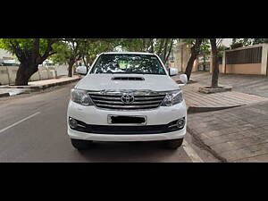 Second Hand Toyota Fortuner 3.0 4x4 MT in Bangalore