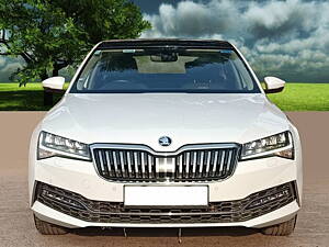 Second Hand Skoda Superb L&K TSI AT in Delhi