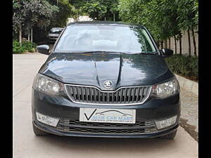 Second Hand Skoda Rapid Ambition 1.6 TDI CR MT in Hyderabad