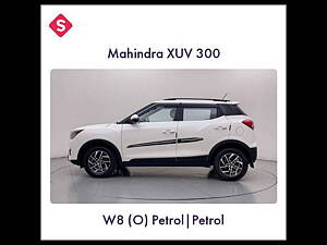 Second Hand Mahindra XUV300 W8 (O) 1.2 Petrol [2019] in Bangalore