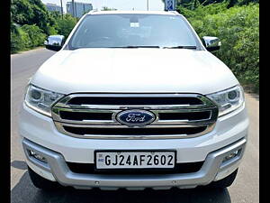 Second Hand Ford Endeavour Titanium 3.2 4x4 AT in Ahmedabad