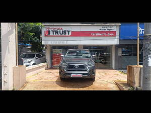 Second Hand Toyota Innova Crysta ZX 2.4 AT 7 STR in Mumbai