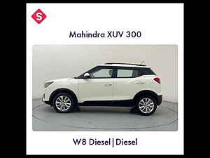 Second Hand महिंद्रा xuv300 w8 1.5 डीज़ल [2020] in अहमदाबाद