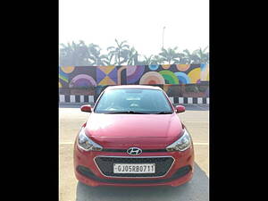 Second Hand Hyundai Elite i20 Magna Executive 1.4 CRDI in Surat