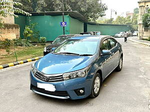 Second Hand Toyota Corolla Altis G AT Petrol in Delhi