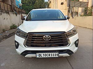 Second Hand Toyota Innova Crysta ZX 2.4 AT 7 STR in Delhi