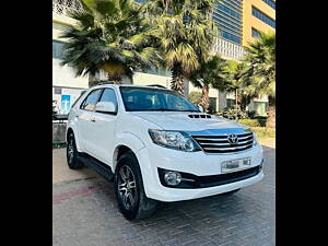 Second Hand Toyota Fortuner 3.0 4x4 AT in Mohali