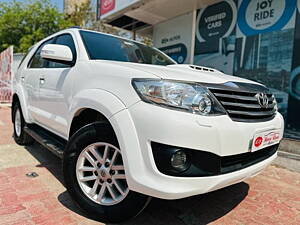 Second Hand Toyota Fortuner 3.0 4x2 AT in Ahmedabad