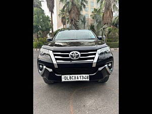 Second Hand Toyota Fortuner 2.8 4x2 AT [2016-2020] in Delhi