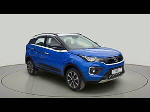 Second Hand Tata Nexon XZA Plus (O) Dual Tone in Delhi