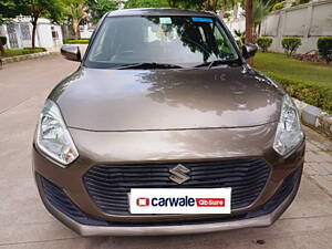 Second Hand Maruti Suzuki Swift VXi AMT [2018-2019] in Lucknow