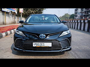 Second Hand Toyota Camry Hybrid in Delhi