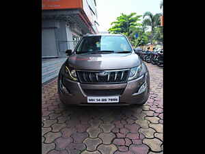 Second Hand महिंद्रा XUV500 w10 in पुणे