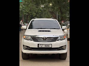 Second Hand Toyota Fortuner 3.0 4x2 MT in Mumbai