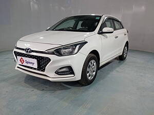 Second Hand Hyundai Elite i20 Sportz 1.2 in Kochi