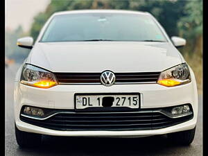 Second Hand Volkswagen Polo Highline Plus 1.0 (P) 16 Alloy in Delhi