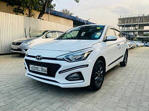 Second Hand Hyundai Elite i20 Sportz Plus 1.2 in Guwahati