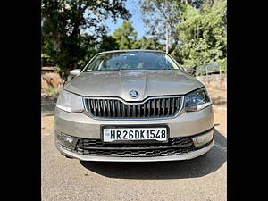 Second Hand Skoda Rapid Style 1.5 TDI AT in Delhi