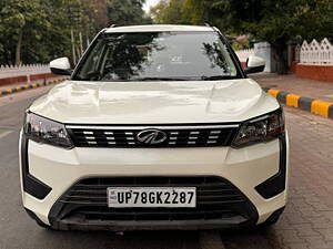 Second Hand Mahindra XUV300 W6 1.2 Petrol in Kanpur