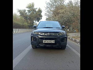 Second Hand Maruti Suzuki Vitara Brezza LXi in Delhi