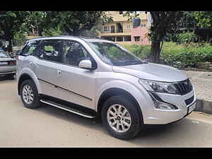 Second Hand महिंद्रा XUV500 w10 1.99 in बैंगलोर