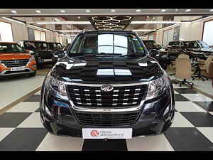 Second Hand महिंद्रा XUV500 w11 in बैंगलोर