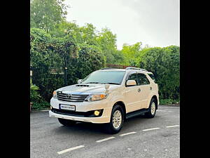 Second Hand Toyota Fortuner Sportivo 4x2 AT in Mumbai