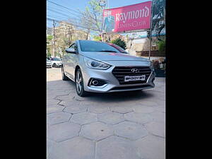 Second Hand Hyundai Verna SX (O) AT Anniversary Edition 1.6 VTVT in Patna