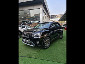 Second Hand Mahindra XUV300 1.5 W8 (O) [2019-2020] in Lucknow