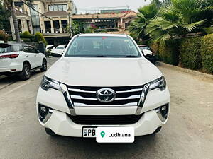 Second Hand Toyota Fortuner 2.8 4x4 AT in Ludhiana