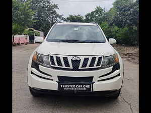 Second Hand మహీంద్రా xuv500	 w8 in ఇండోర్