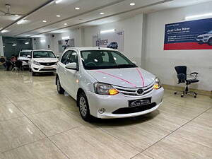 Second Hand Toyota Etios Liva G in Delhi