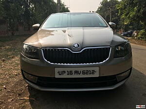 Used Skoda Octavia Cars In India, Second Hand Skoda Octavia Cars for ...