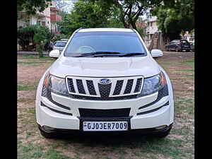 Second Hand महिंद्रा XUV500 w8 2013 in अहमदाबाद