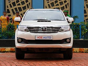 Second Hand Toyota Fortuner 3.0 4x2 MT in Kolkata