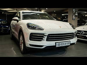 Second Hand Porsche Cayenne S Petrol in Delhi