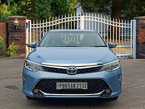 Second Hand Toyota Camry Hybrid in Delhi