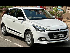 Second Hand Hyundai Elite i20 Sportz 1.2 in Thane