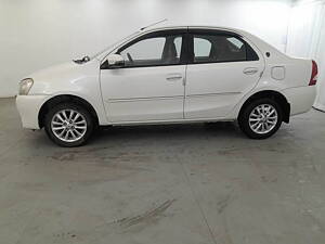 Second Hand Toyota Etios Xclusive Petrol L in Indore