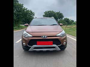 Second Hand हुंडई i20 एक्टिव 1.4 s in अहमदाबाद